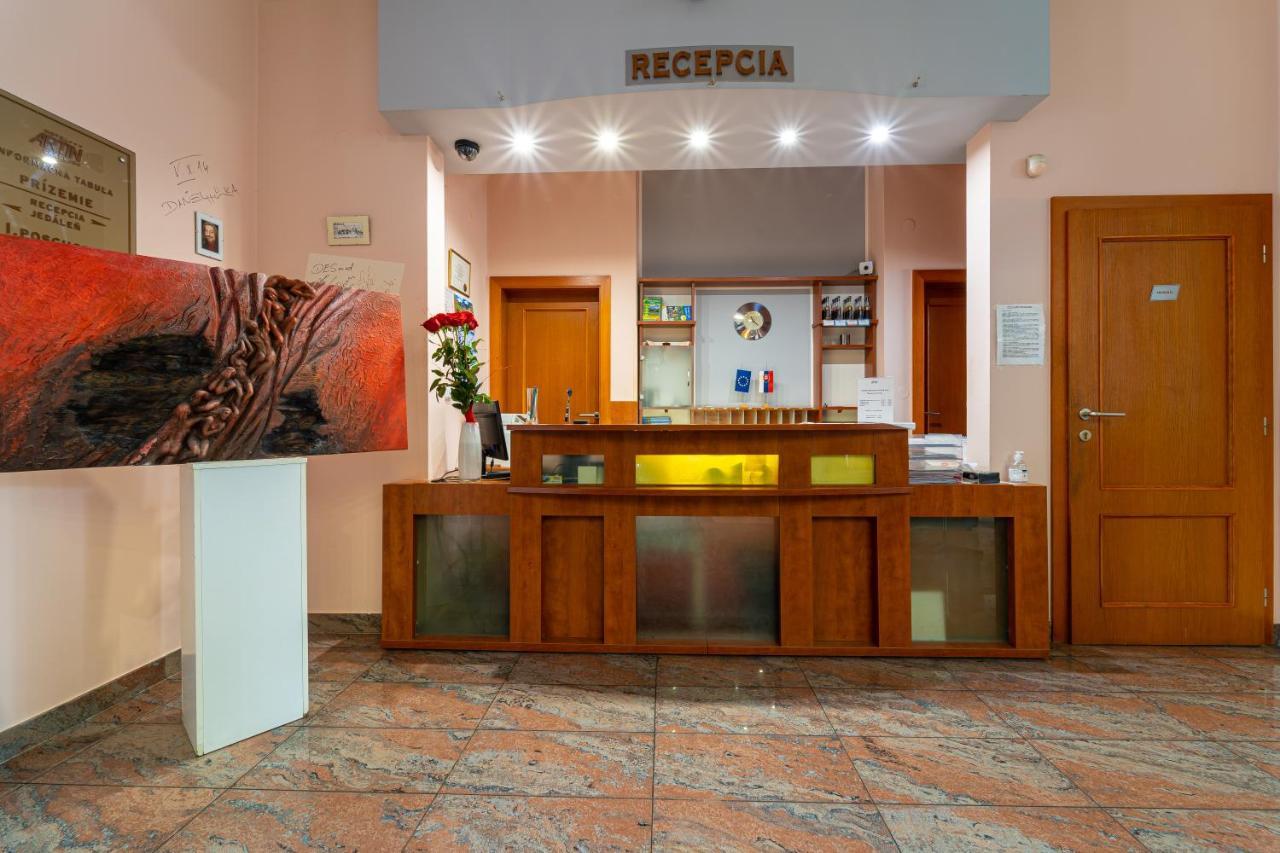 Hotel Artin Bardejov Luaran gambar
