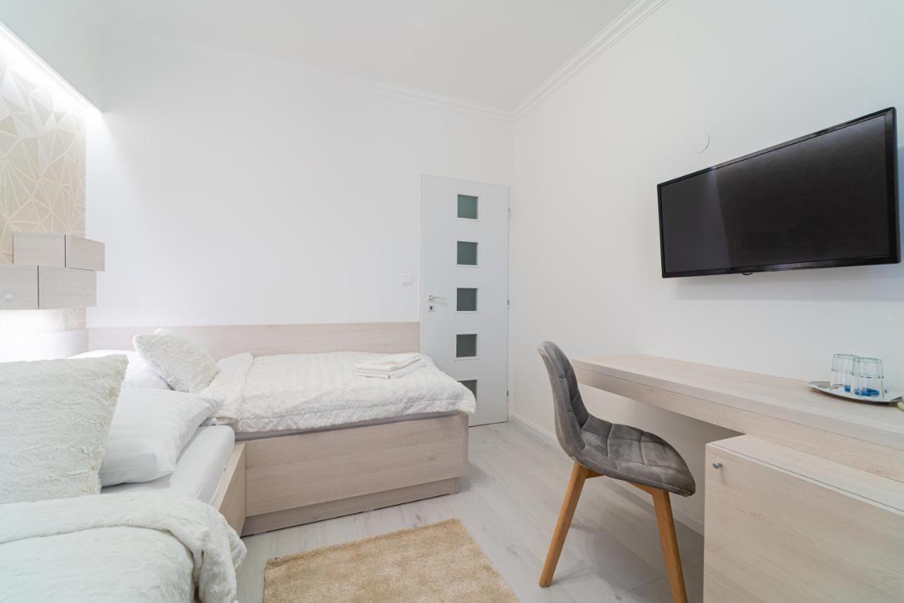 Hotel Artin Bardejov Luaran gambar